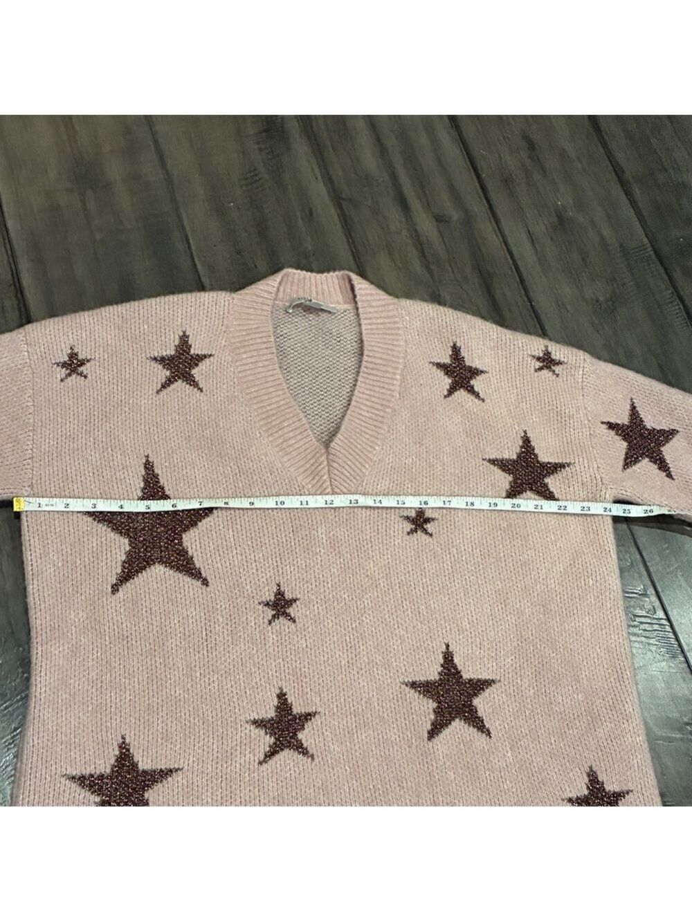 All Saints Star V-Neck Oversized Sweater in Pashmina Pink - Size Medium - Picture 11 of 16